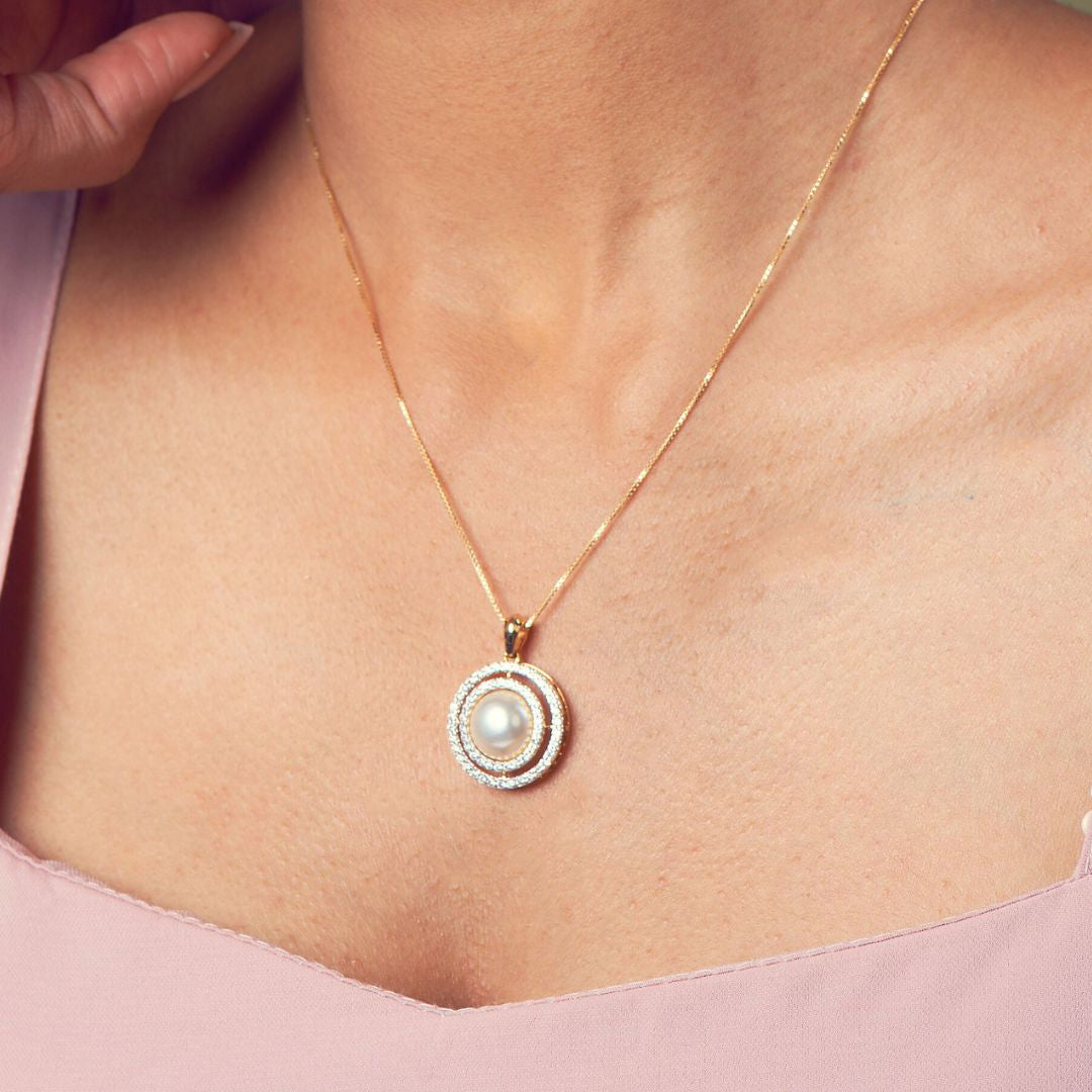 White Pearl Diamond Pendant