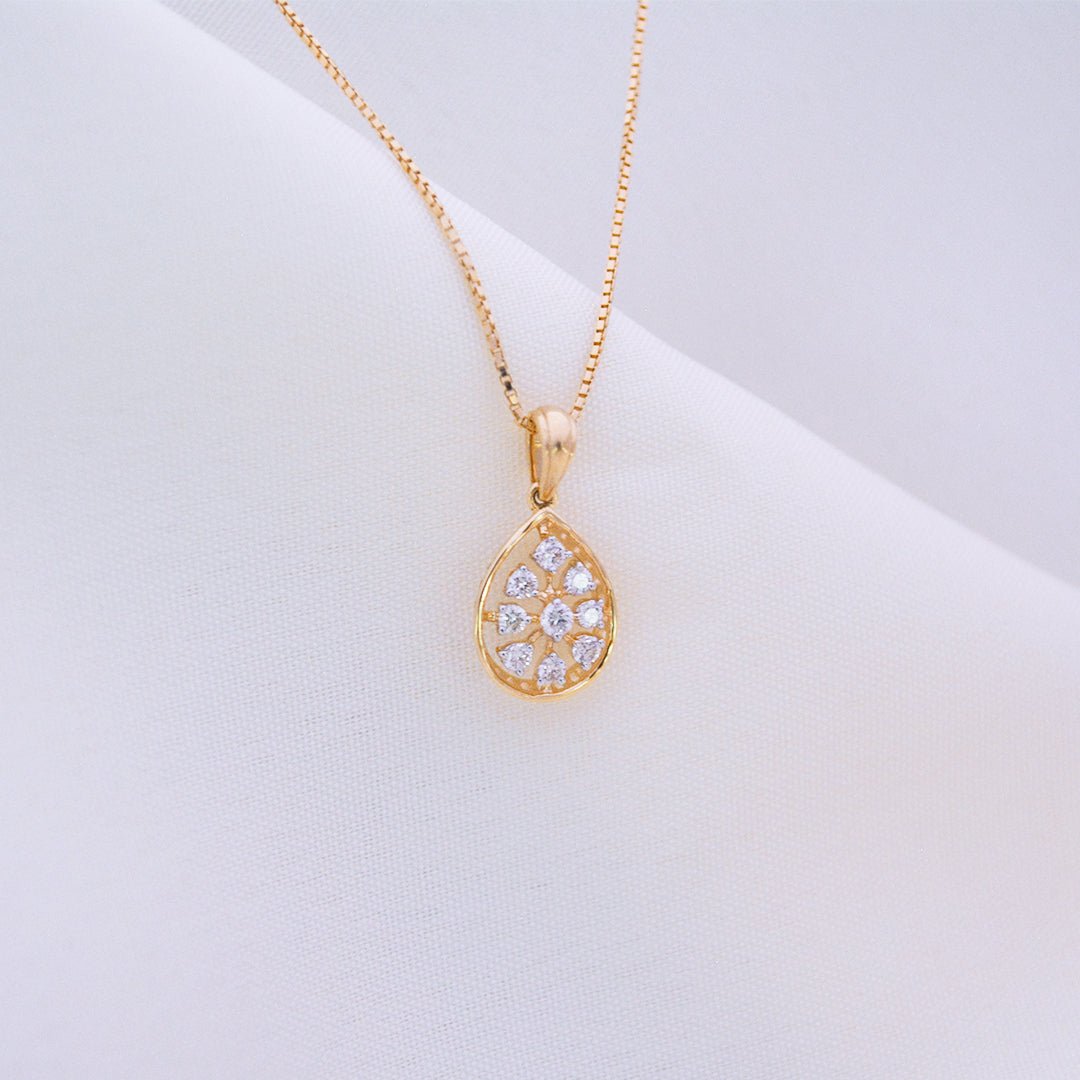 Alena Diamond Pendant - zivar.in