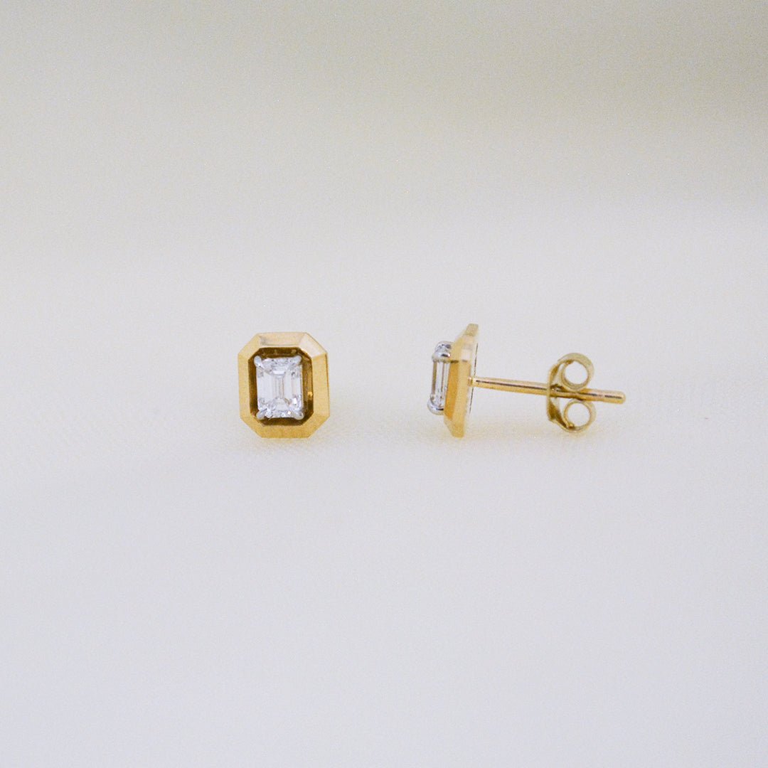 Emerald Diamond Solitaire Earrings - zivar.in