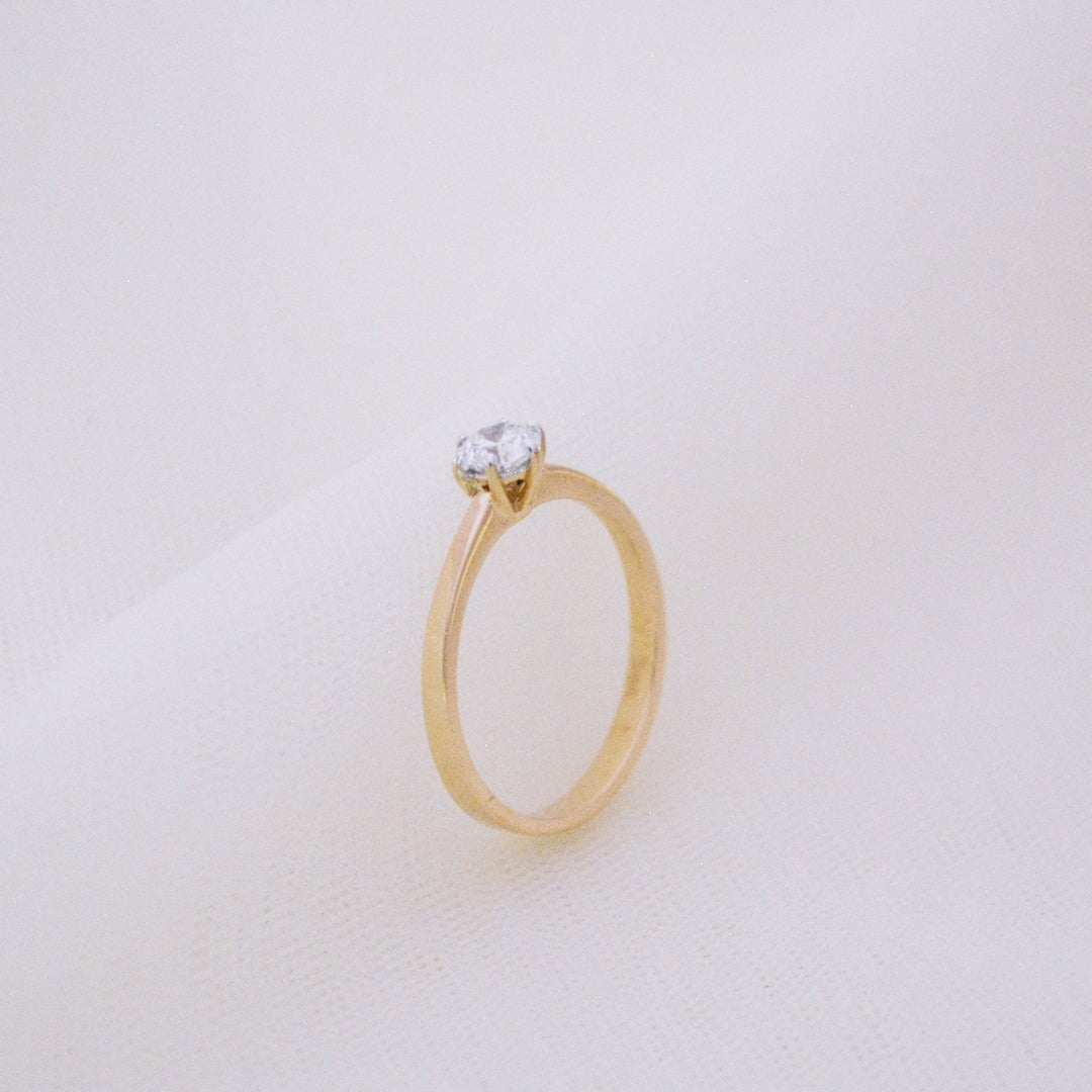 Janet Diamond Ring - zivar.in