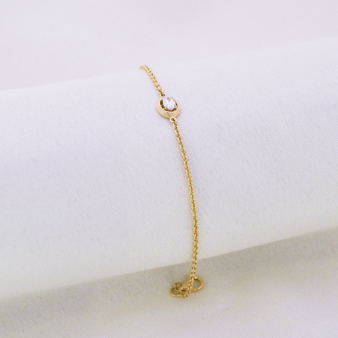 Oval Diamond Solitaire Bracelet - zivar.in