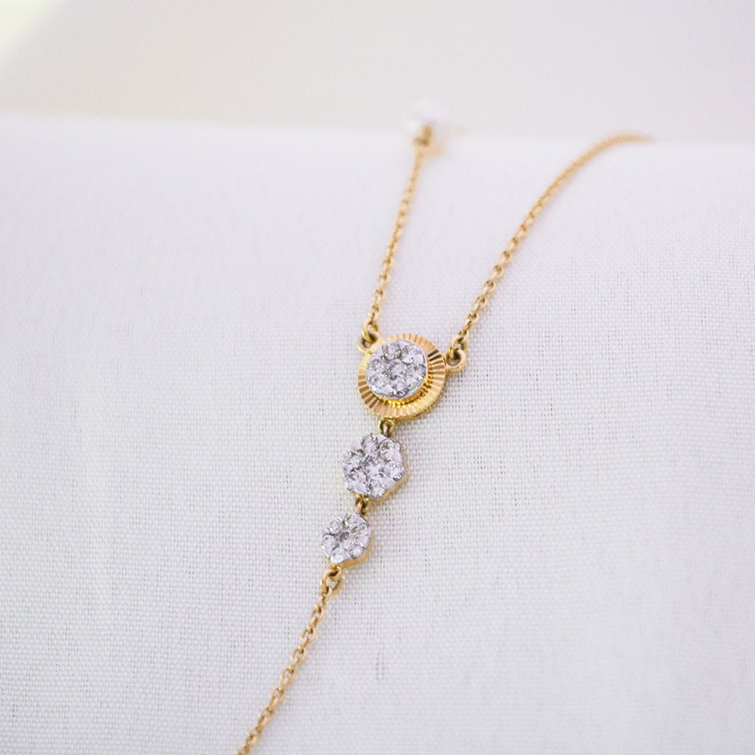 Scarlet Diamond Neckpiece - zivar.in