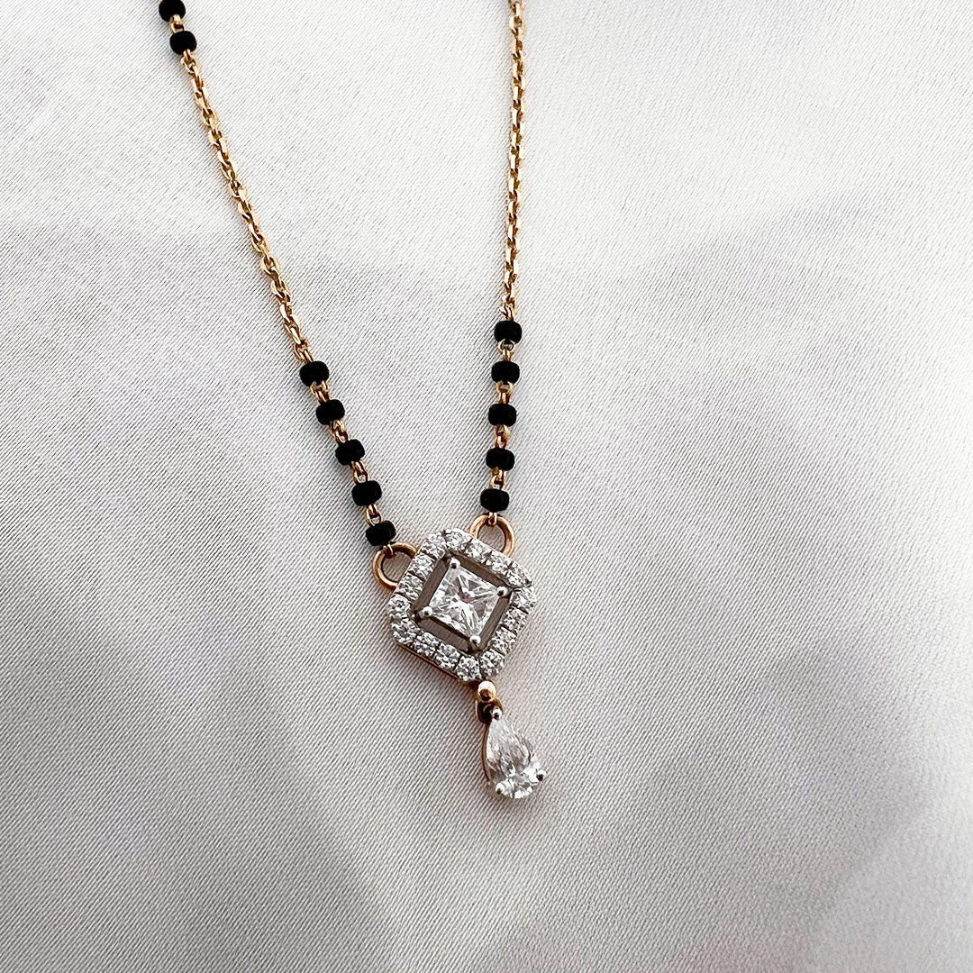 Tia Diamond Mangalsutra - zivar.in