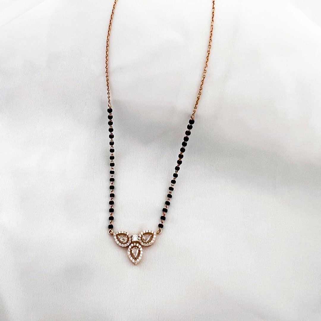 Valentina Diamond Mangalsutra - zivar.in