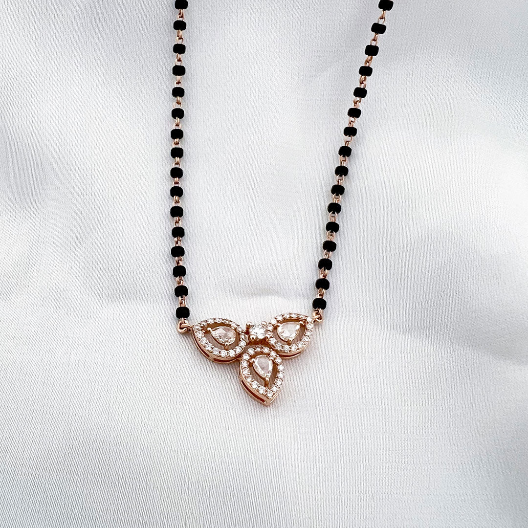 Valentina Diamond Mangalsutra - zivar.in