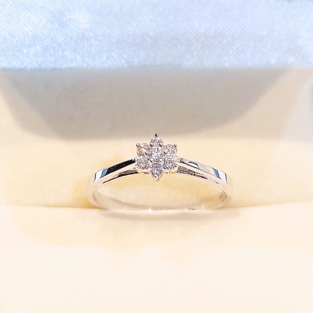 Carol Flower Diamond Ring - zivar.in