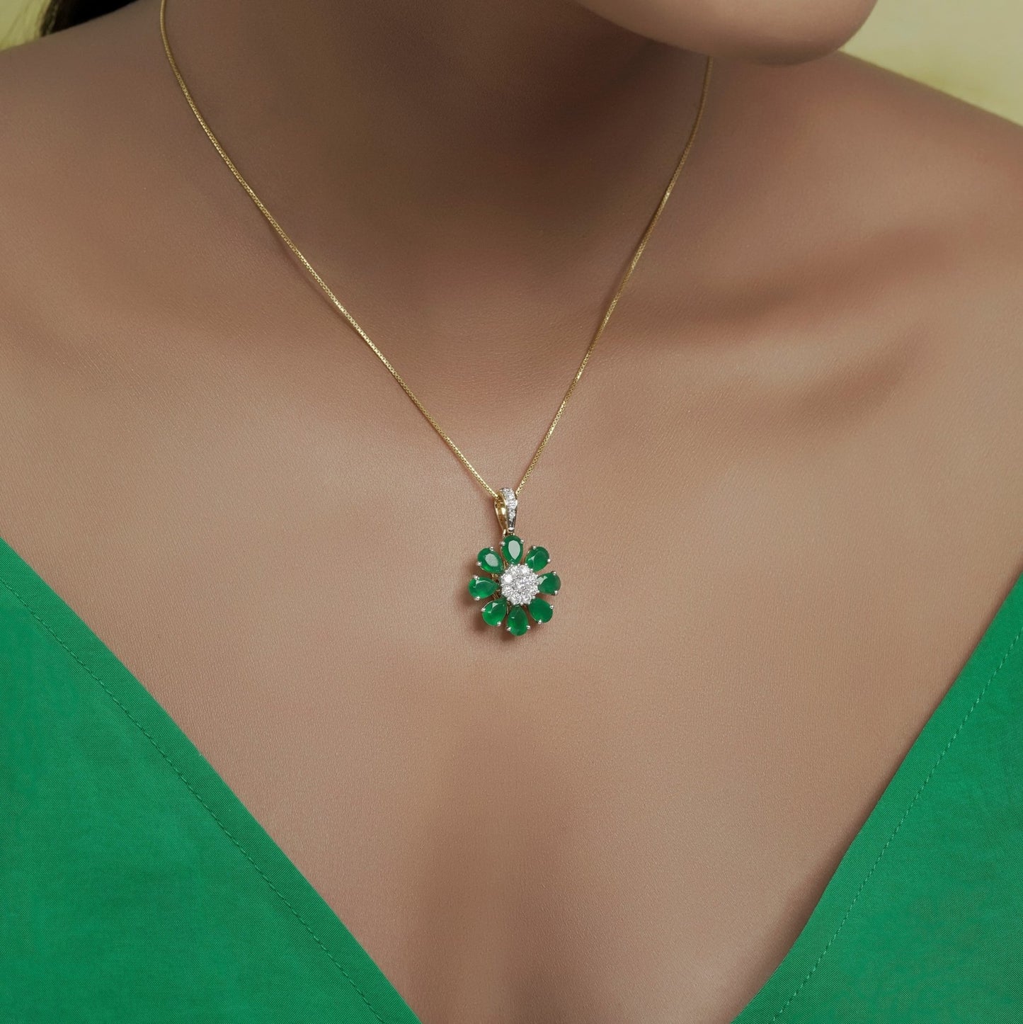 Empyrean Diamond Pendant - zivar.in