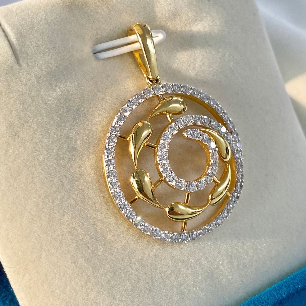 Evie Diamond Pendant - zivar.co