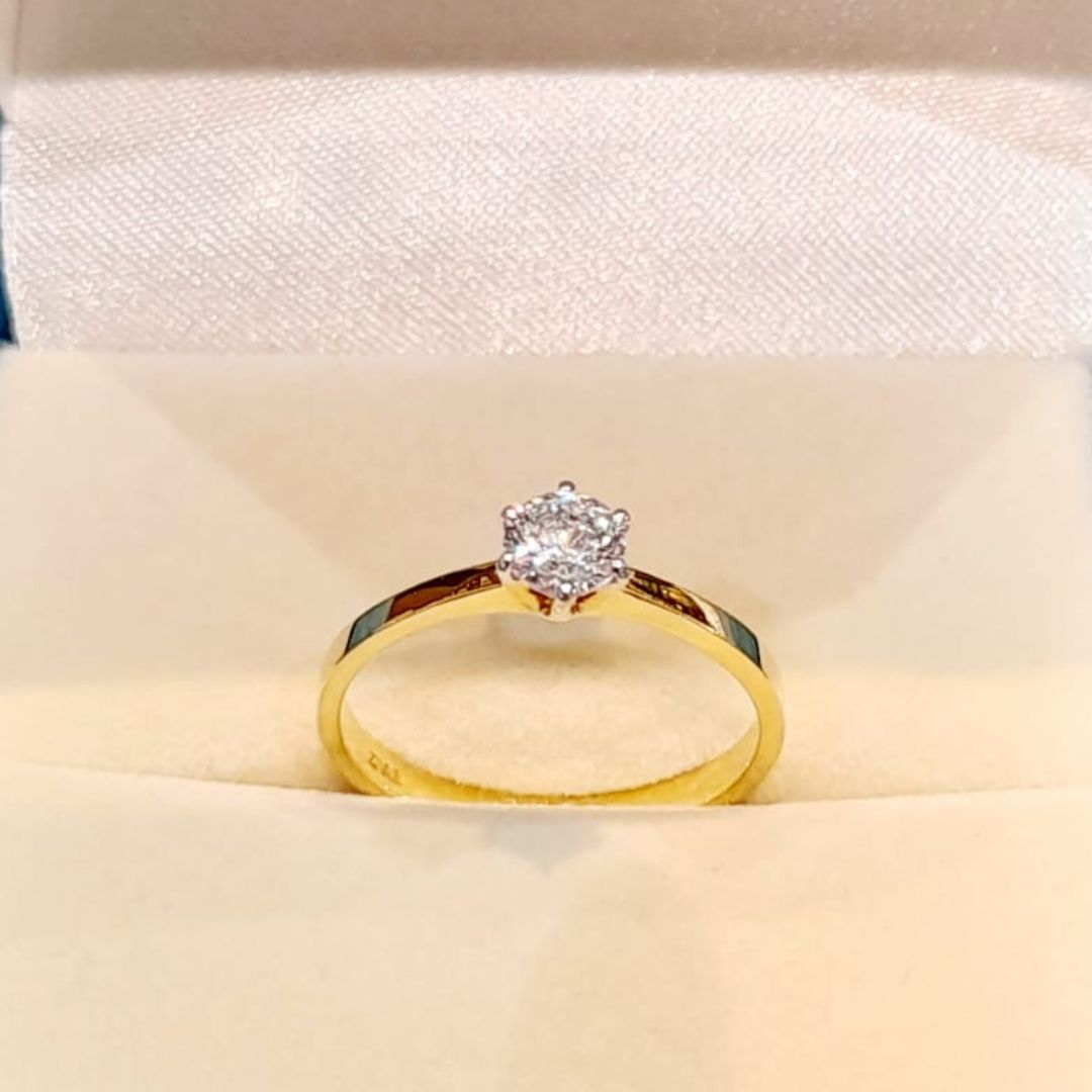 Janet Diamond Ring - zivar.in