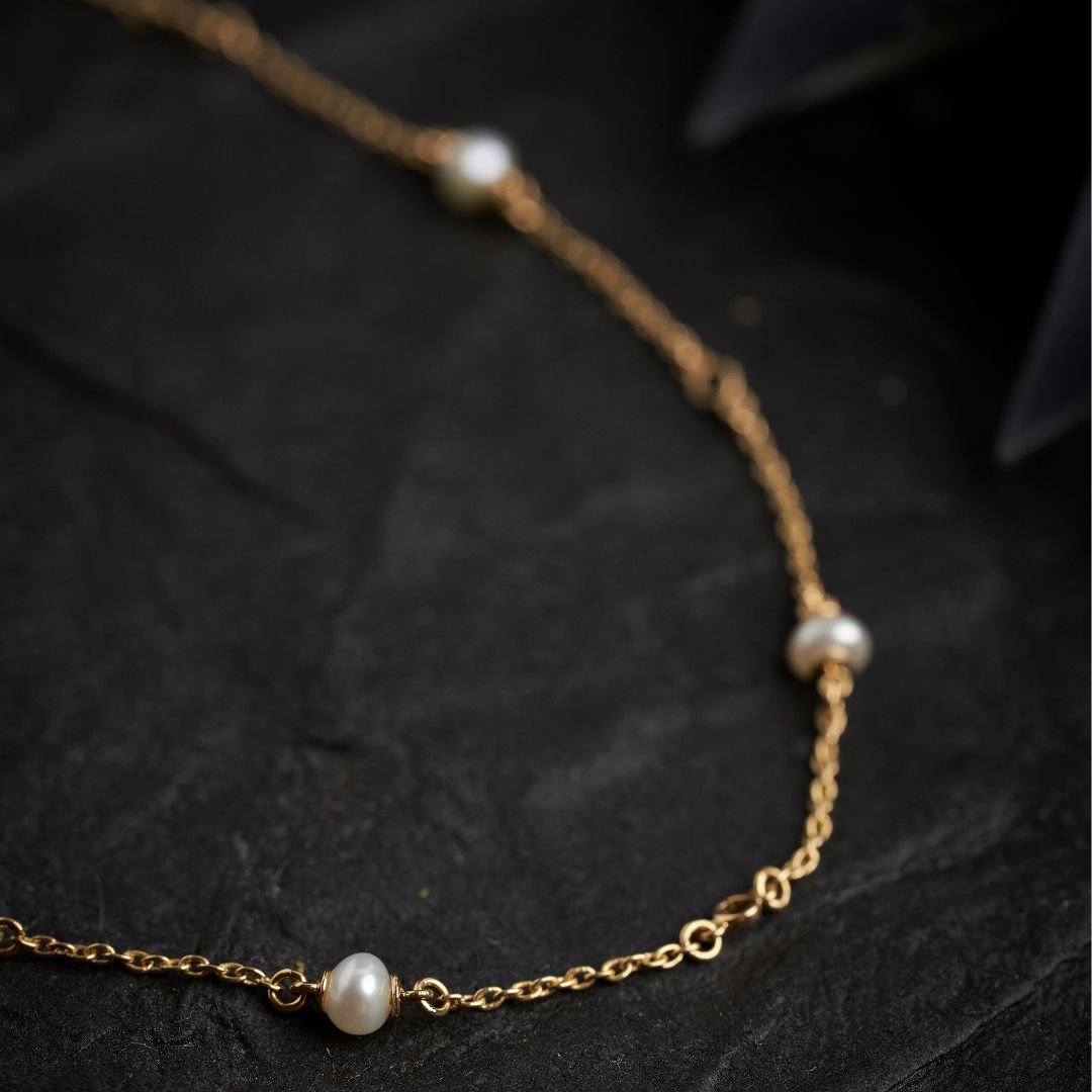Pearl Gold Neckpiece - zivar.in