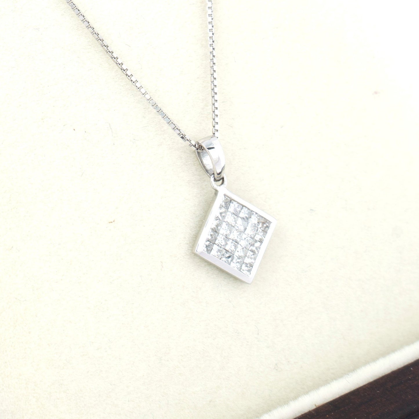 Riley Diamond Pendant - zivar.co