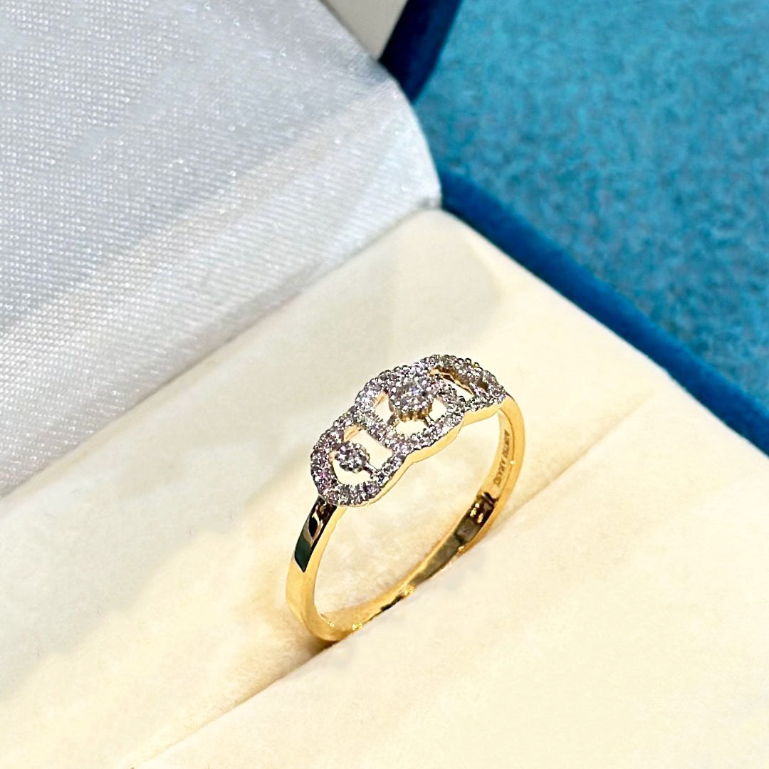 Helen Diamond Ring