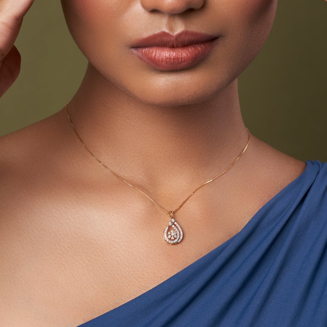 Daisy Diamond Pendant - zivar.in