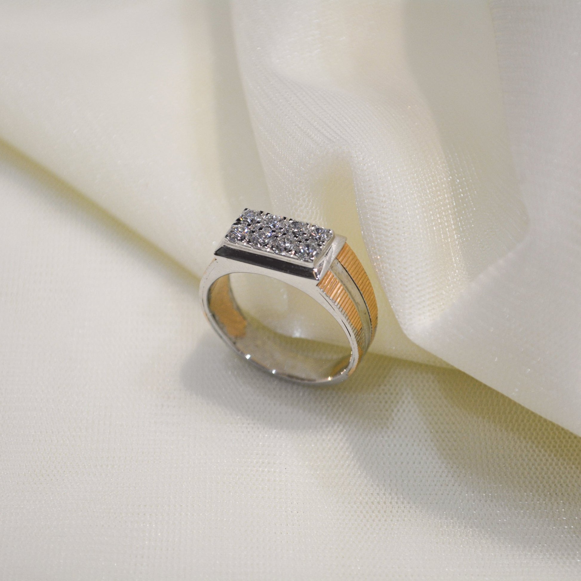 Oscar Diamond Ring - zivar.in