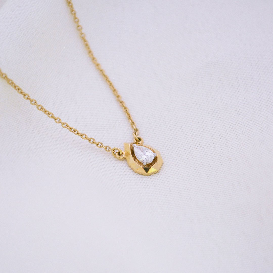 Pear Diamond Solitaire Neckpiece - zivar.in