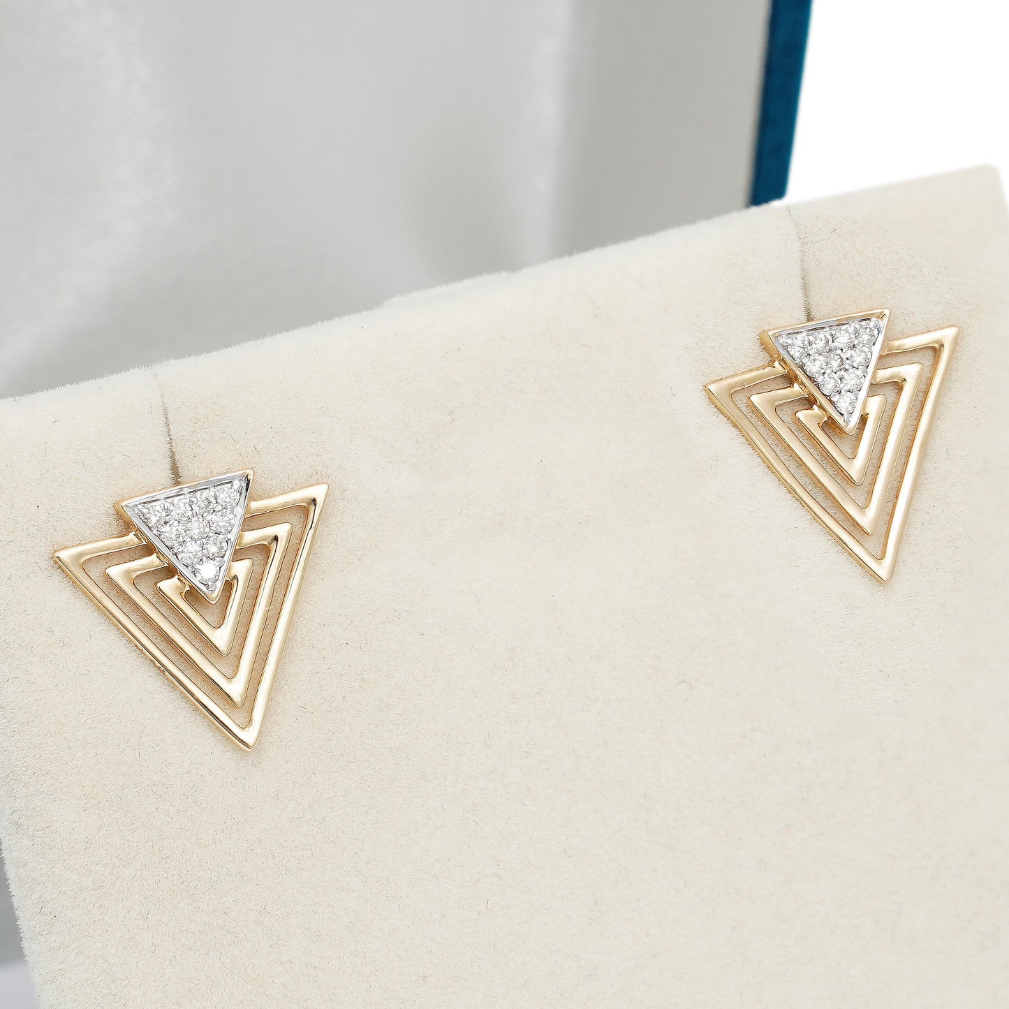 Tri-O-Metry Diamond Earring