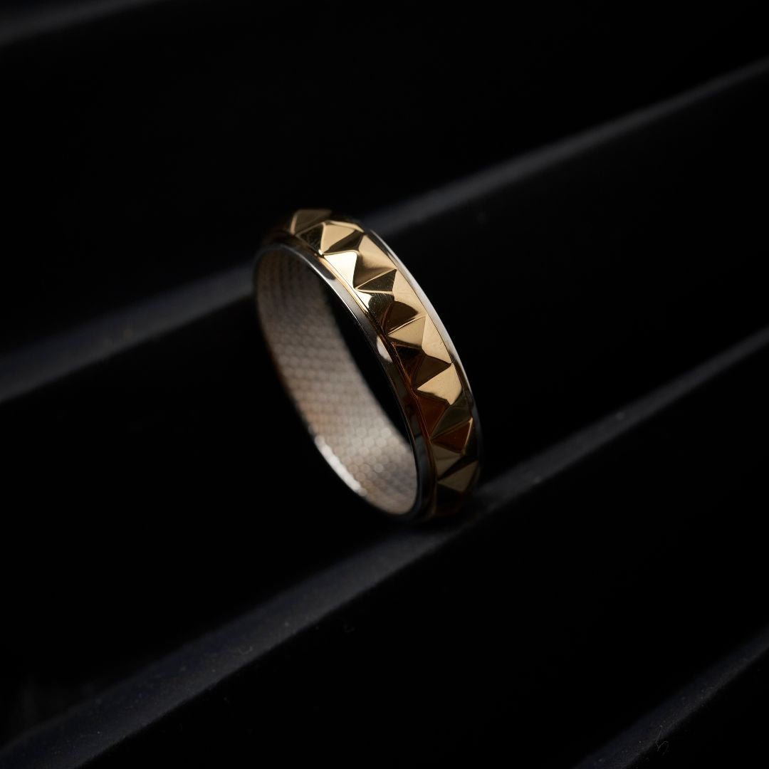 Anemone Gold Ring - zivar.in