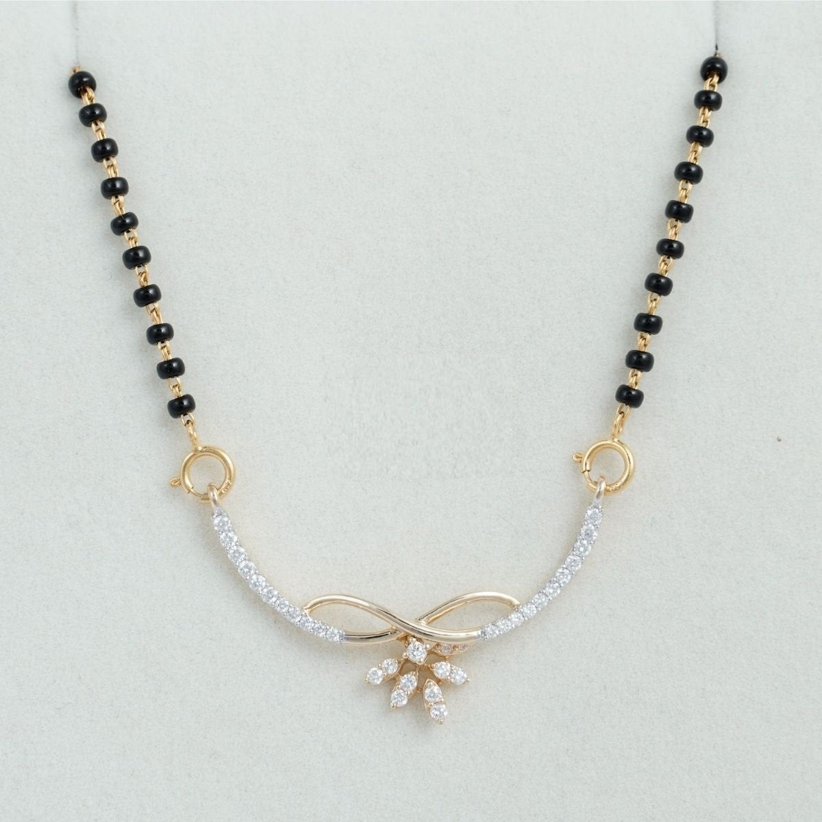 EKIYA DIAMOND MANGALSUTRA - zivar.co