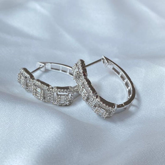 Fab Diamond Earrings - zivar.in