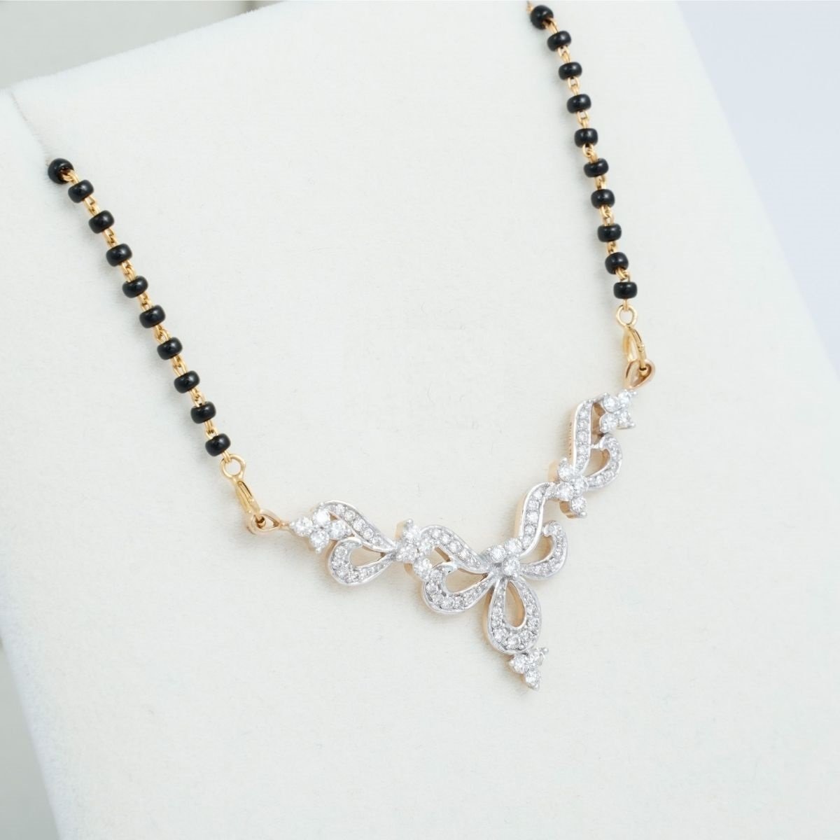 FALAK DIAMOND MANGALSUTRA - zivar.co