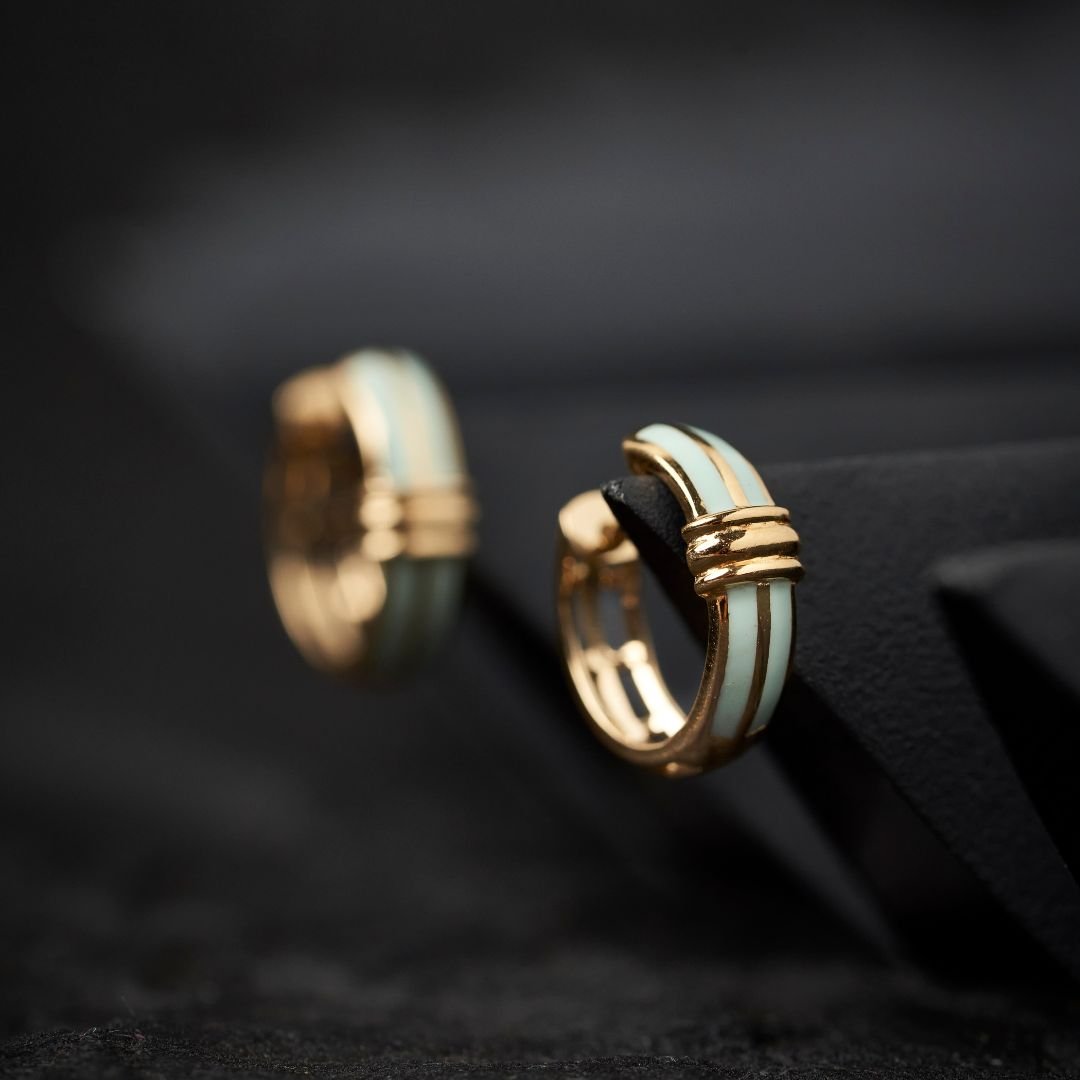 Glowio Gold Hoops - zivar.in