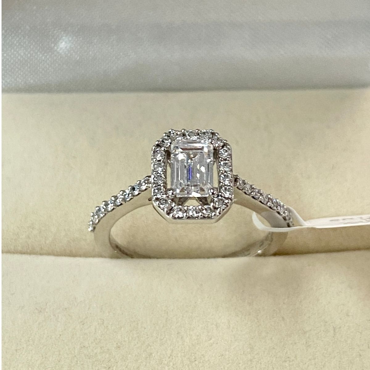 MAVIS DIAMOND RING - zivar.co