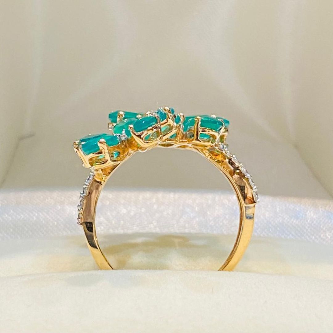 Royal Green Flower Diamond Ring - zivar.in