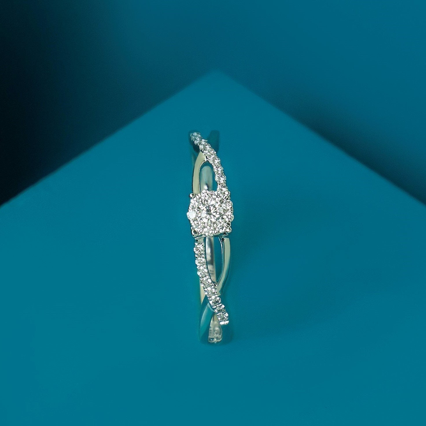 Ursa Diamond Ring - zivar.co